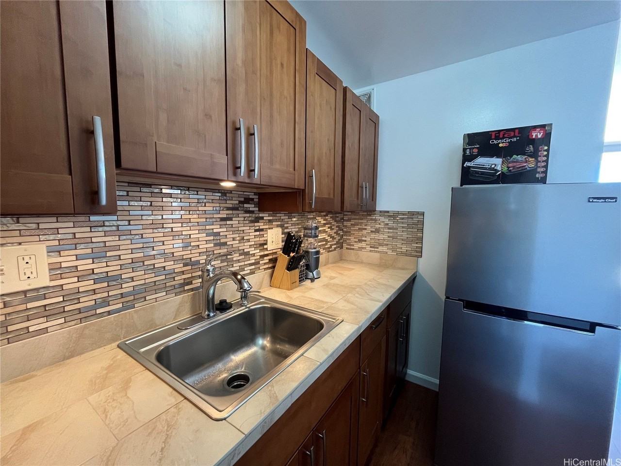 1560 Thurston Ave #504 - Photo 5 of 15