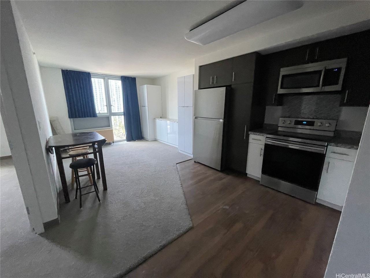 988 Halekauwila St #1608 - Photo 2 of 6