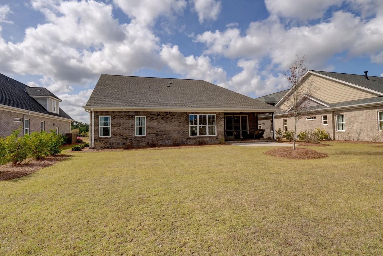 2620 Leader Cir - Photo 2 of 31