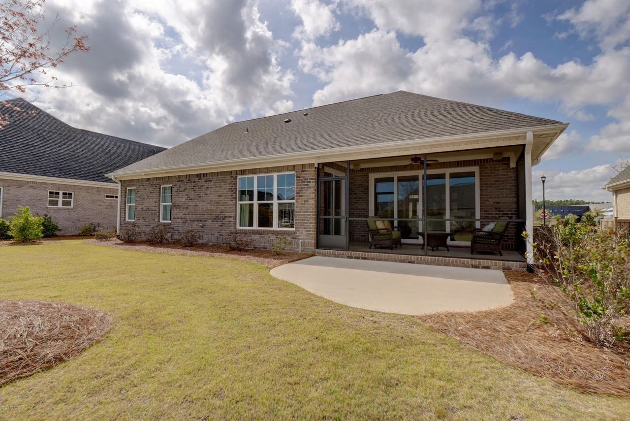 2620 Leader Cir - Photo 3 of 31