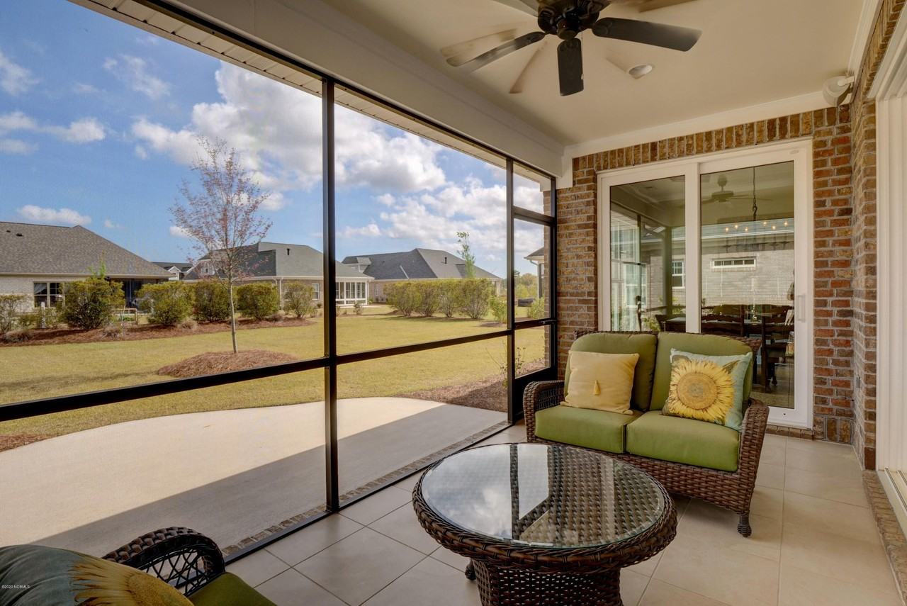 2620 Leader Cir - Photo 4 of 31