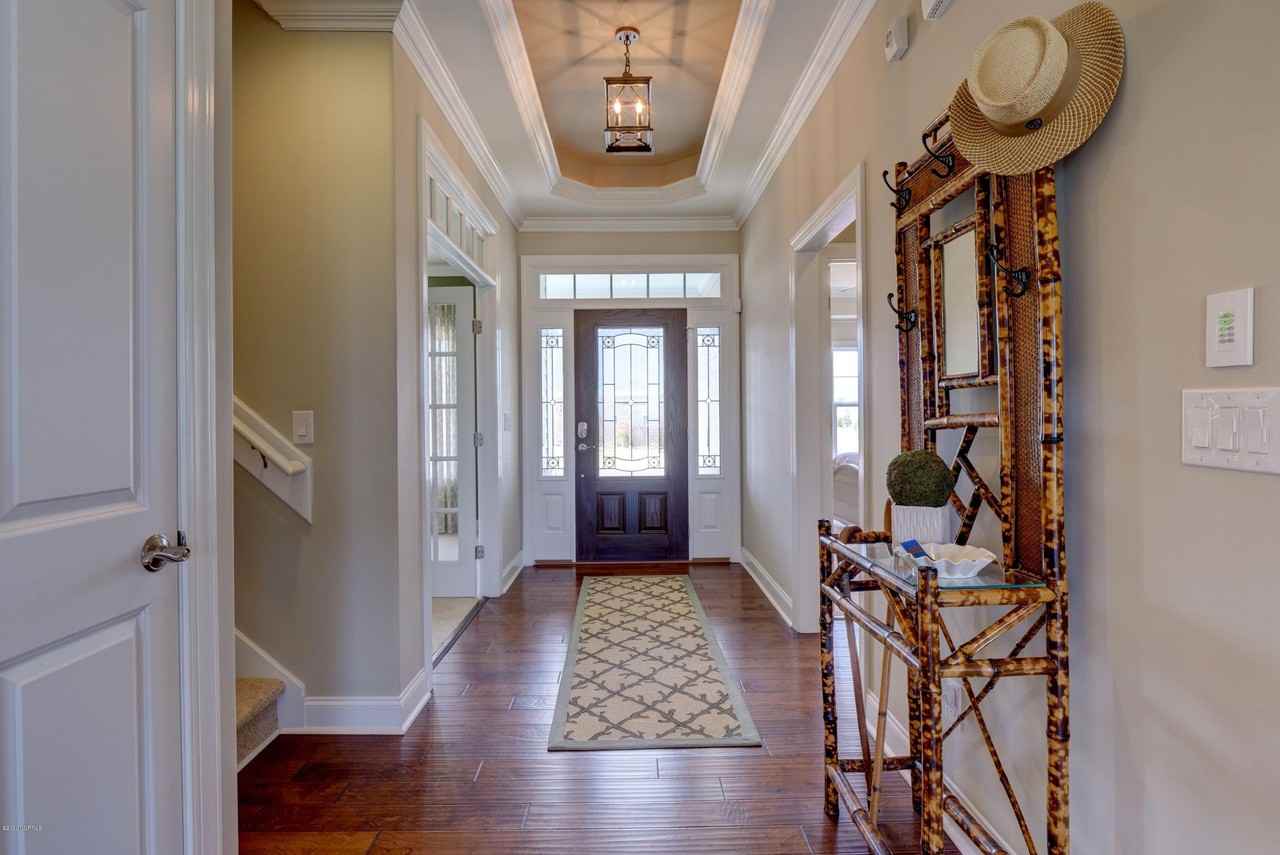 2620 Leader Cir - Photo 6 of 31
