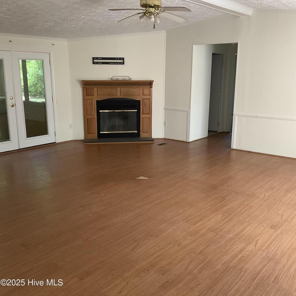 162 Ranchland Dr - Photo 6 of 18