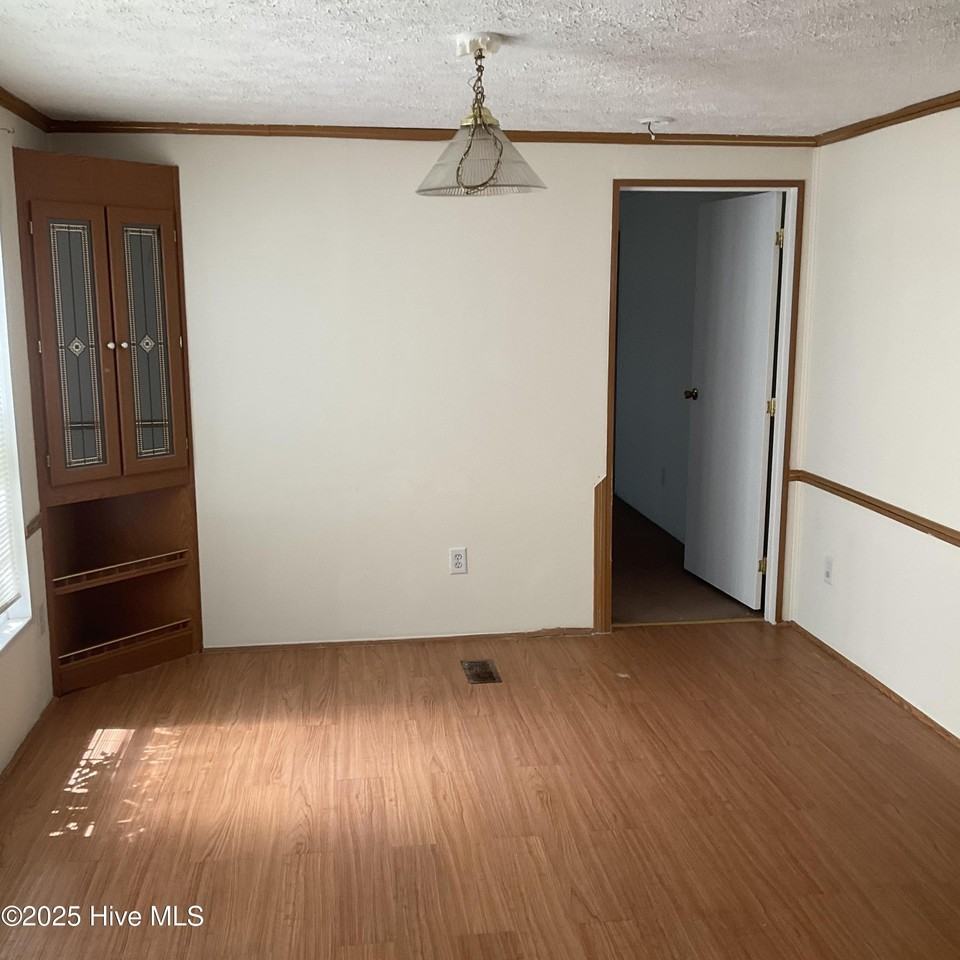 162 Ranchland Dr - Photo 7 of 18