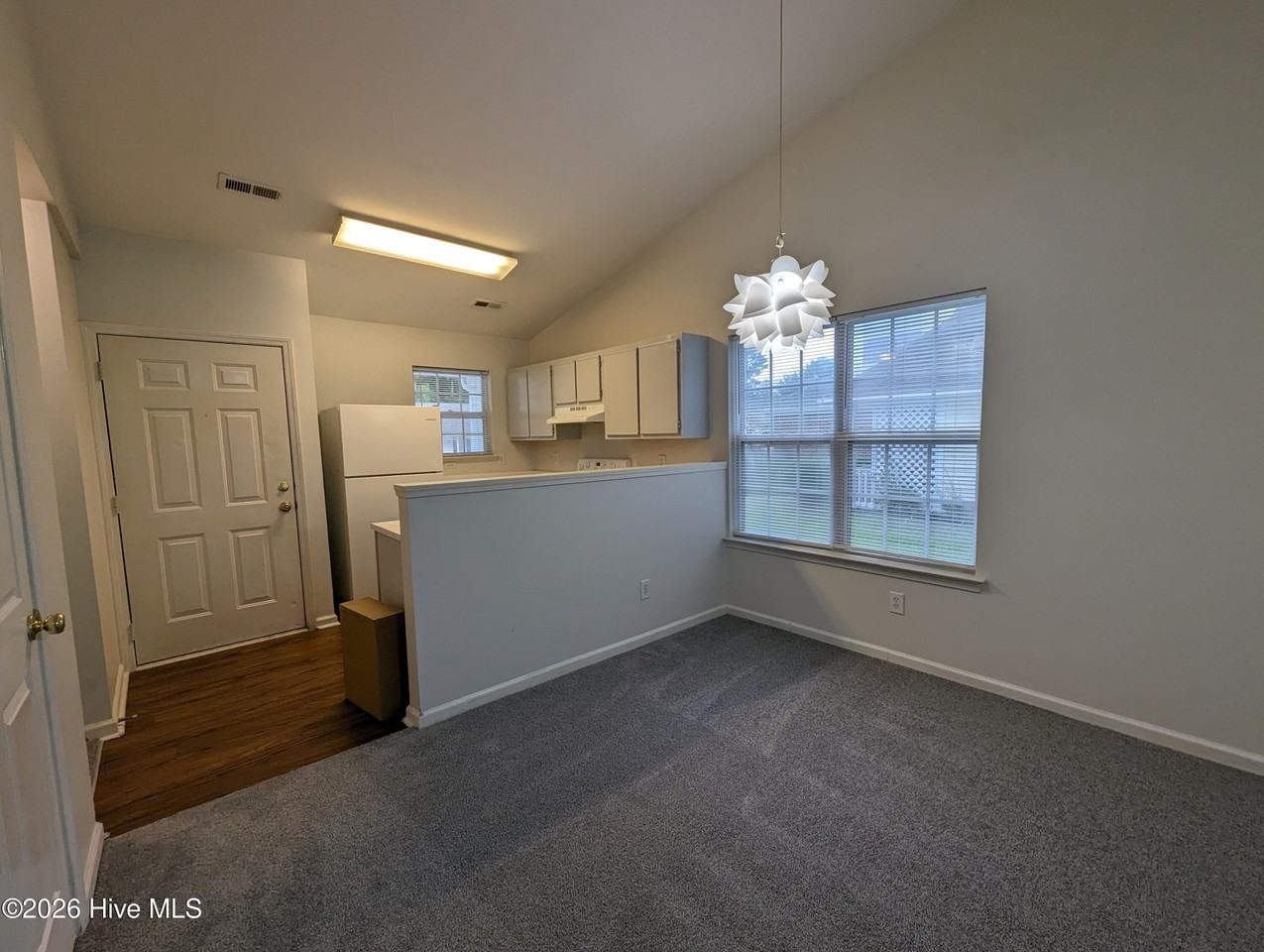 324 Saint Rosea Rd - Photo 3 of 15