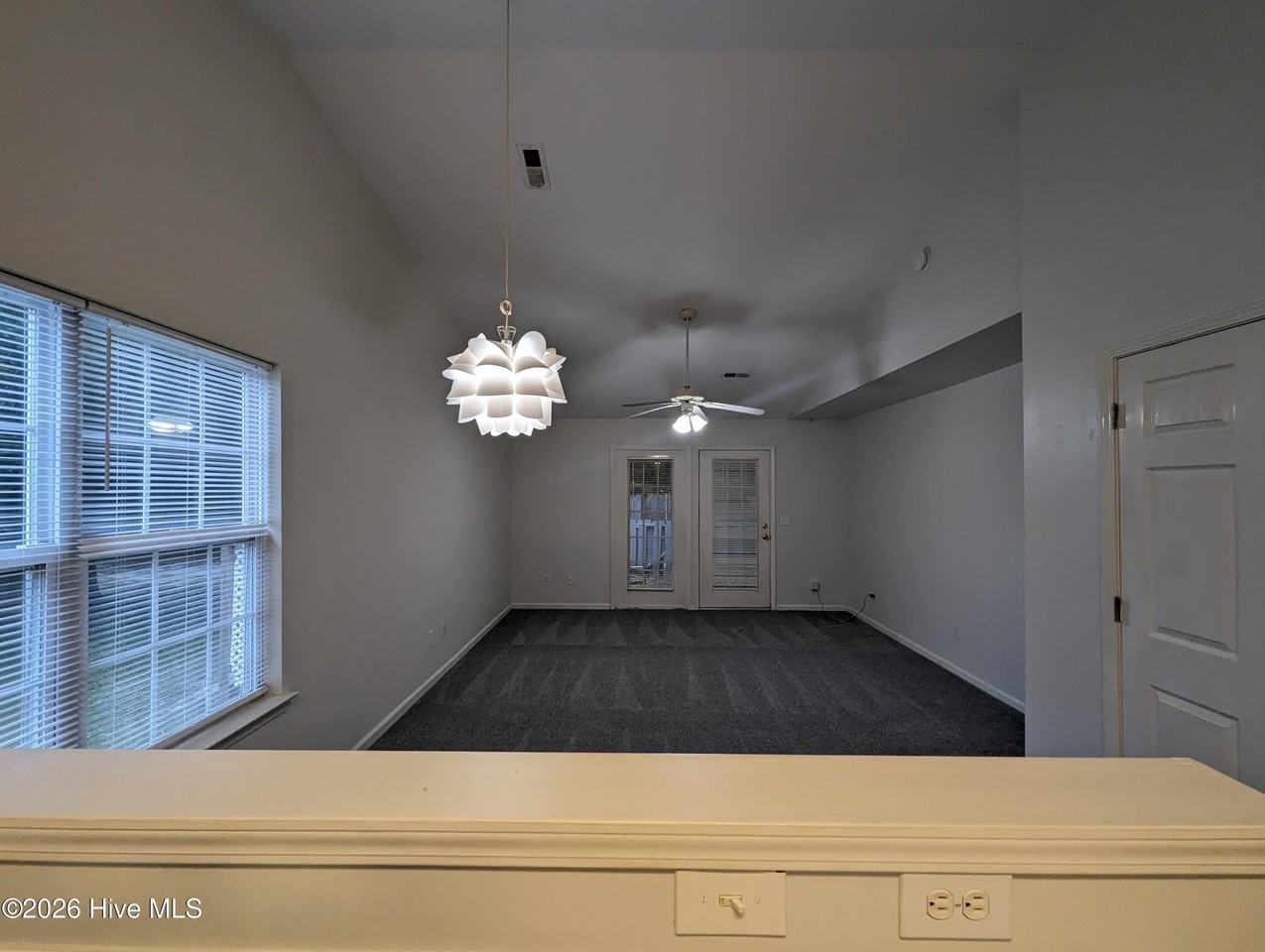 324 Saint Rosea Rd - Photo 5 of 15