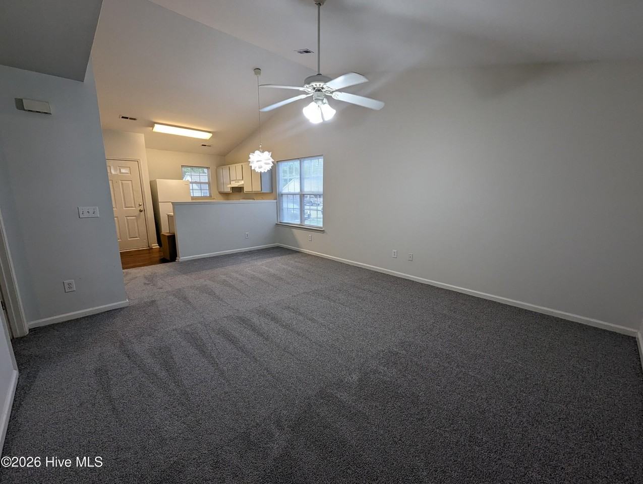 324 Saint Rosea Rd - Photo 6 of 15