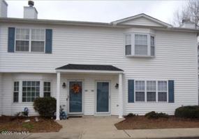 featured image of 3921 Sterling Pointe Dr #LL9