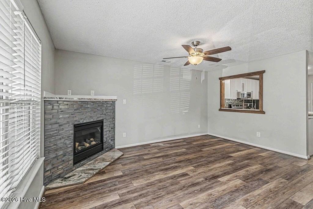 103 Meadowbrook Ln - Photo 4 of 23