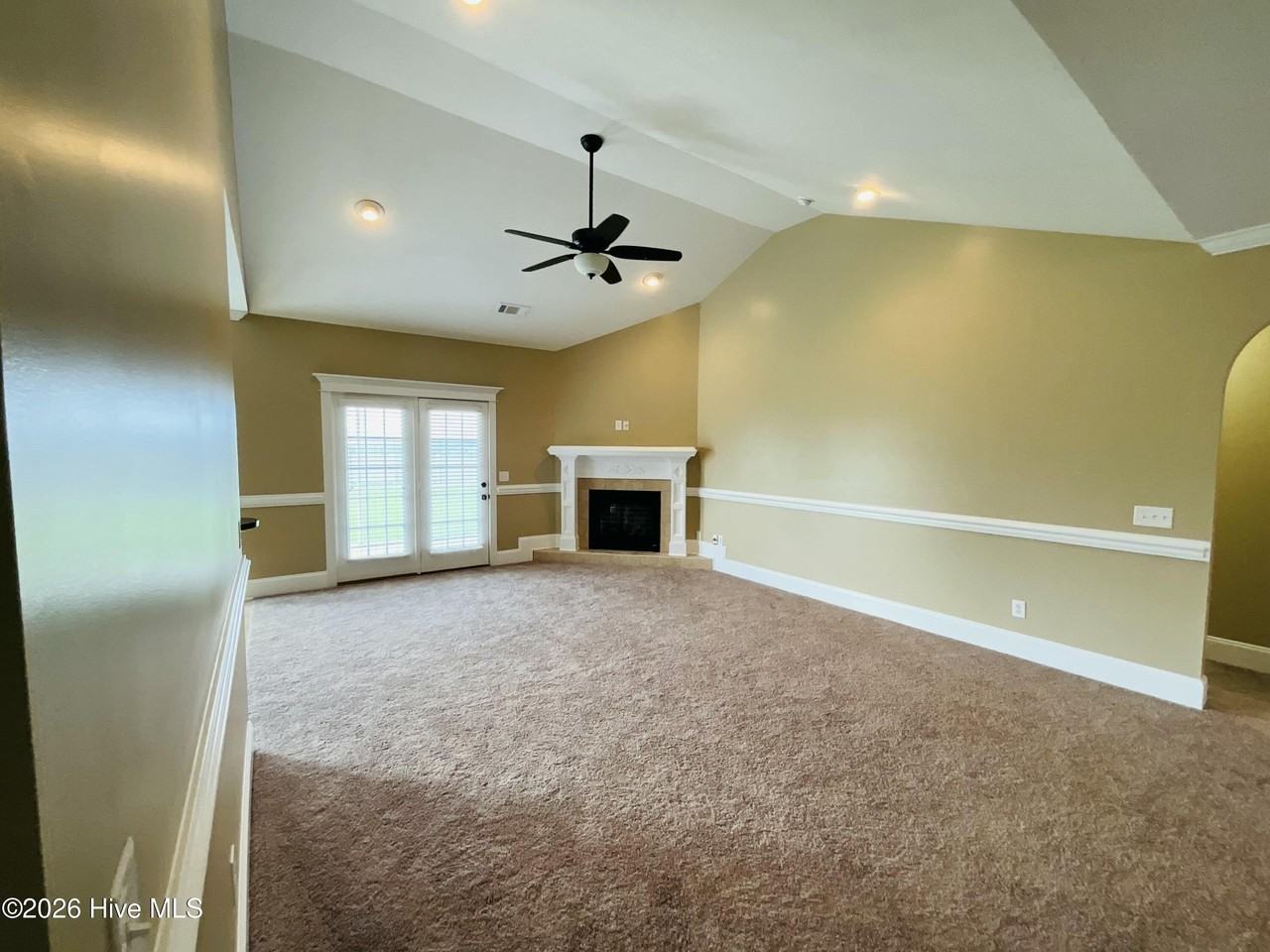 4746 Billie J Dr - Photo 6 of 28