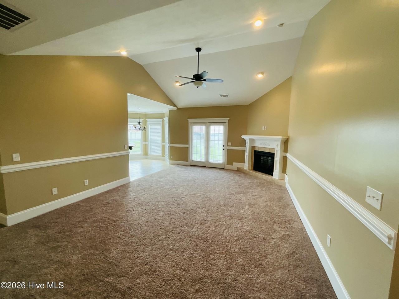 4746 Billie J Dr - Photo 7 of 28
