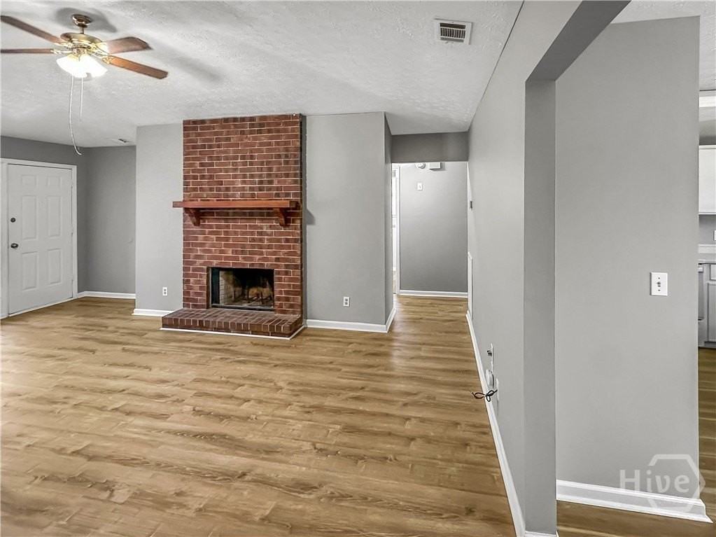 254 Bordeaux Ln - Photo 4 of 27
