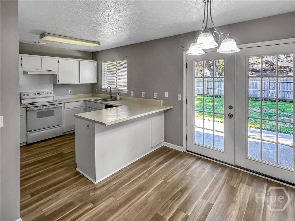 254 Bordeaux Ln - Photo 6 of 27