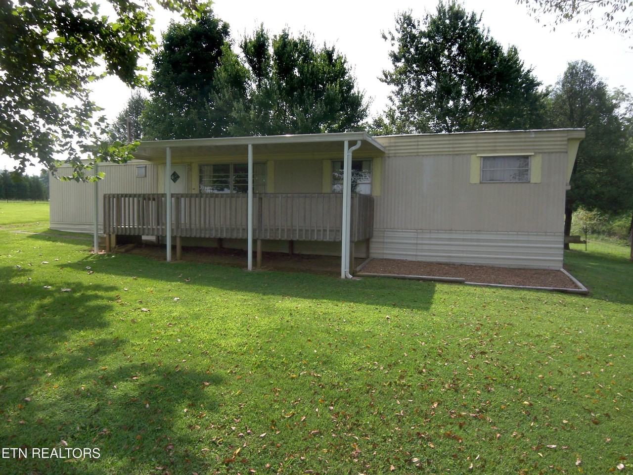108 Overton Ln - Photo 2 of 12