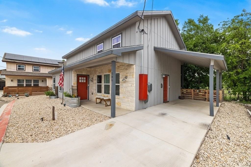 506 Burleson Blvd - Photo 2 of 19