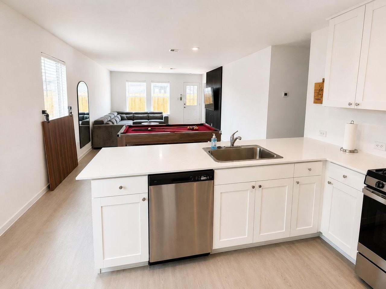 1507 Good Prairie Ave - Photo 2 of 22