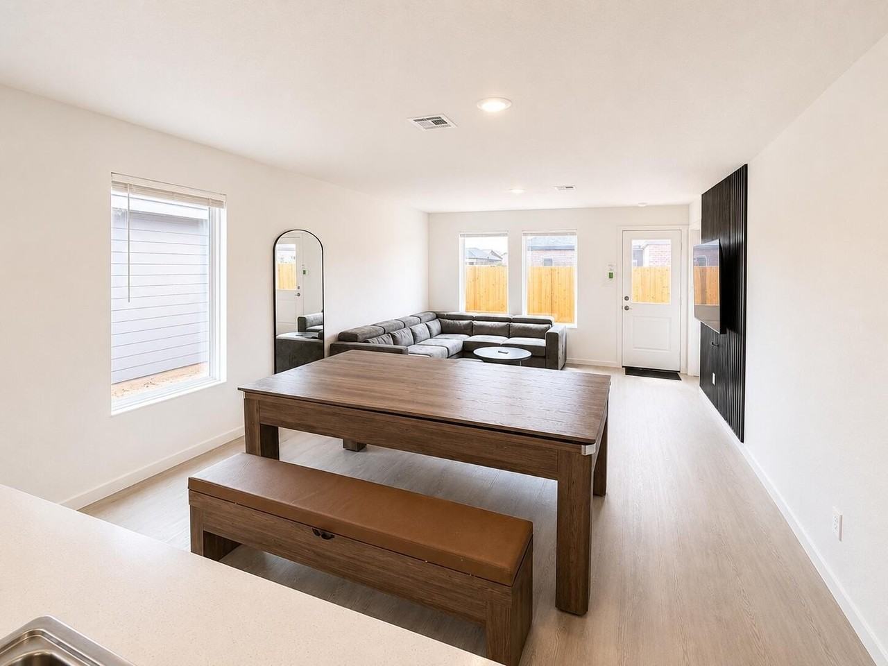 1507 Good Prairie Ave - Photo 3 of 22