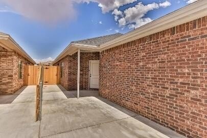 1220 Preston Trl #B - Photo 3 of 20