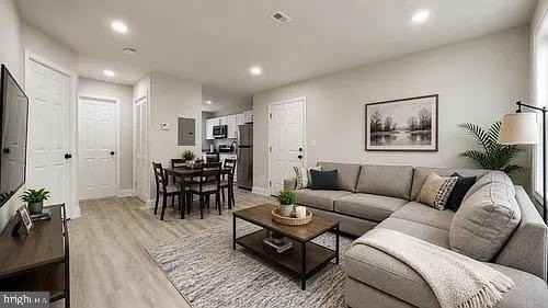 1615 28th Pl Se - Photo 4 of 6