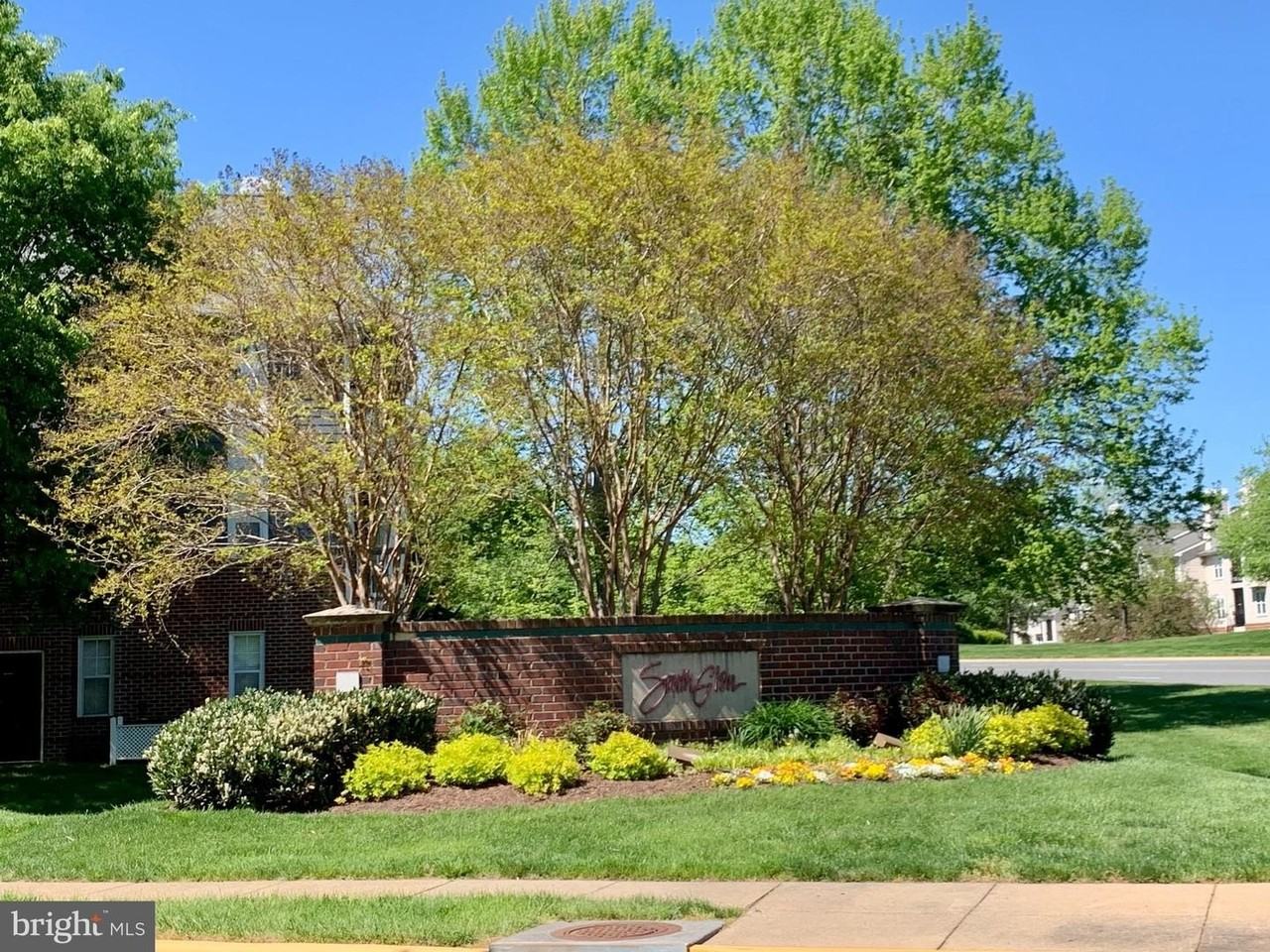 20311 Beechwood Ter - Photo 2 of 27