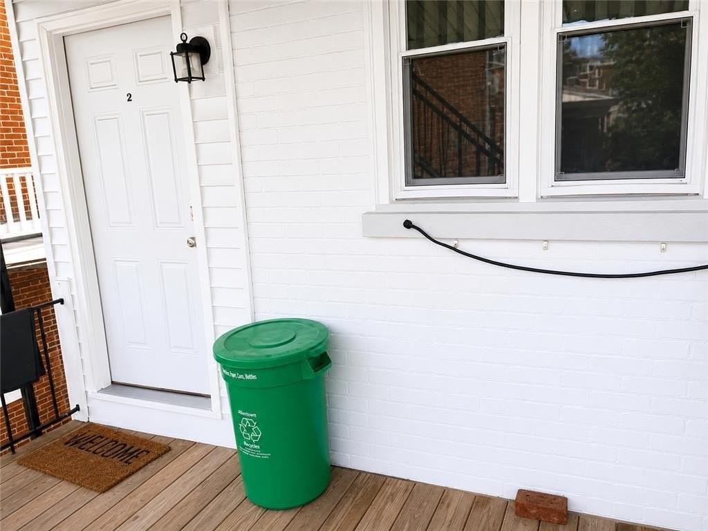 1823 W Linden St #2 - Photo 6 of 8