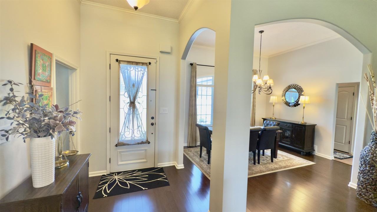 11215 Carston Cv - Photo 2 of 24