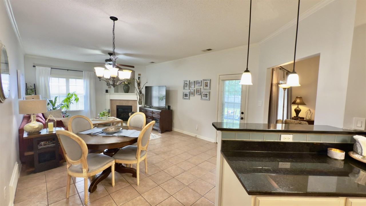 11215 Carston Cv - Photo 7 of 24