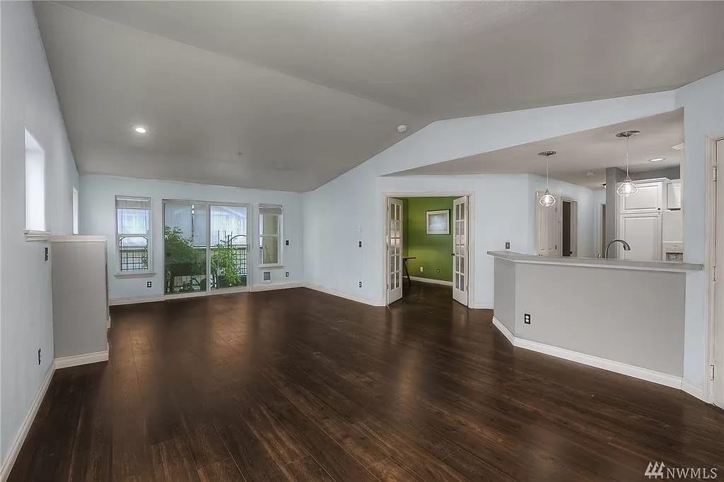 2168 Palisade Boulevard - Photo 6 of 11