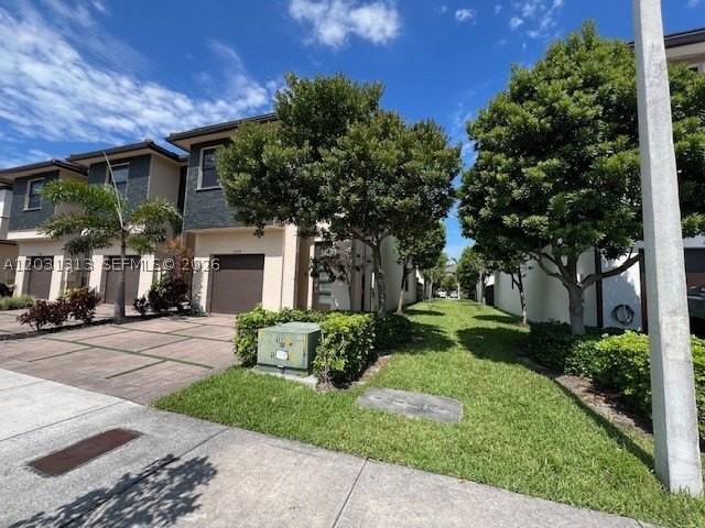 15818 Nw 91st Ave #15818 - Photo 3 of 33