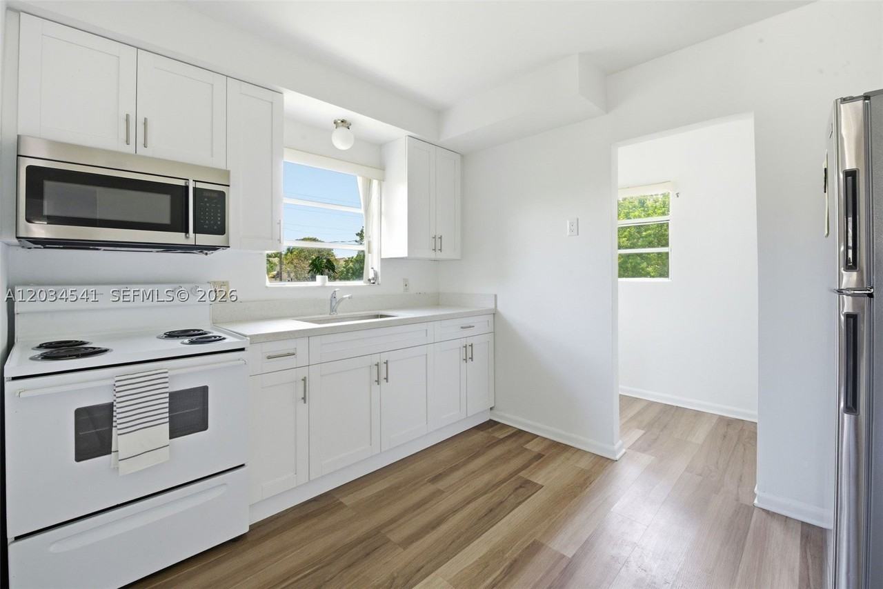 7512 Nw 1st Ave #7512 - Photo 4 of 13