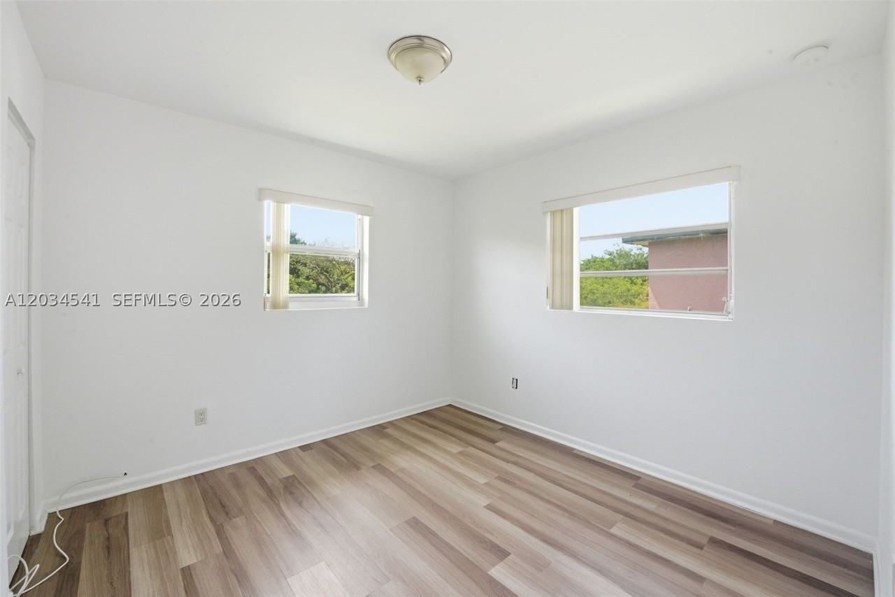 7512 Nw 1st Ave #7512 - Photo 5 of 13