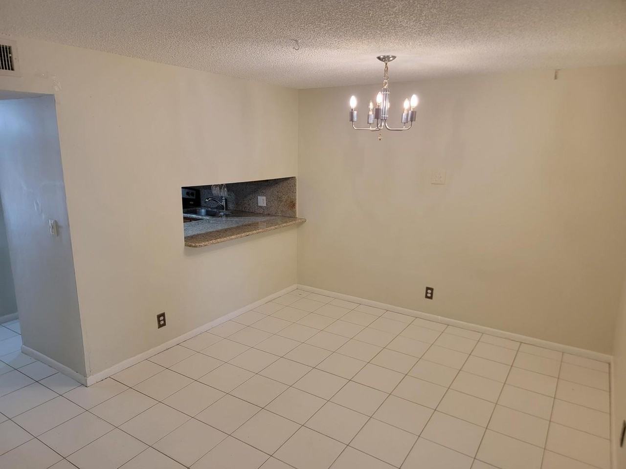 791 Se 1st Way - Photo 4 of 8