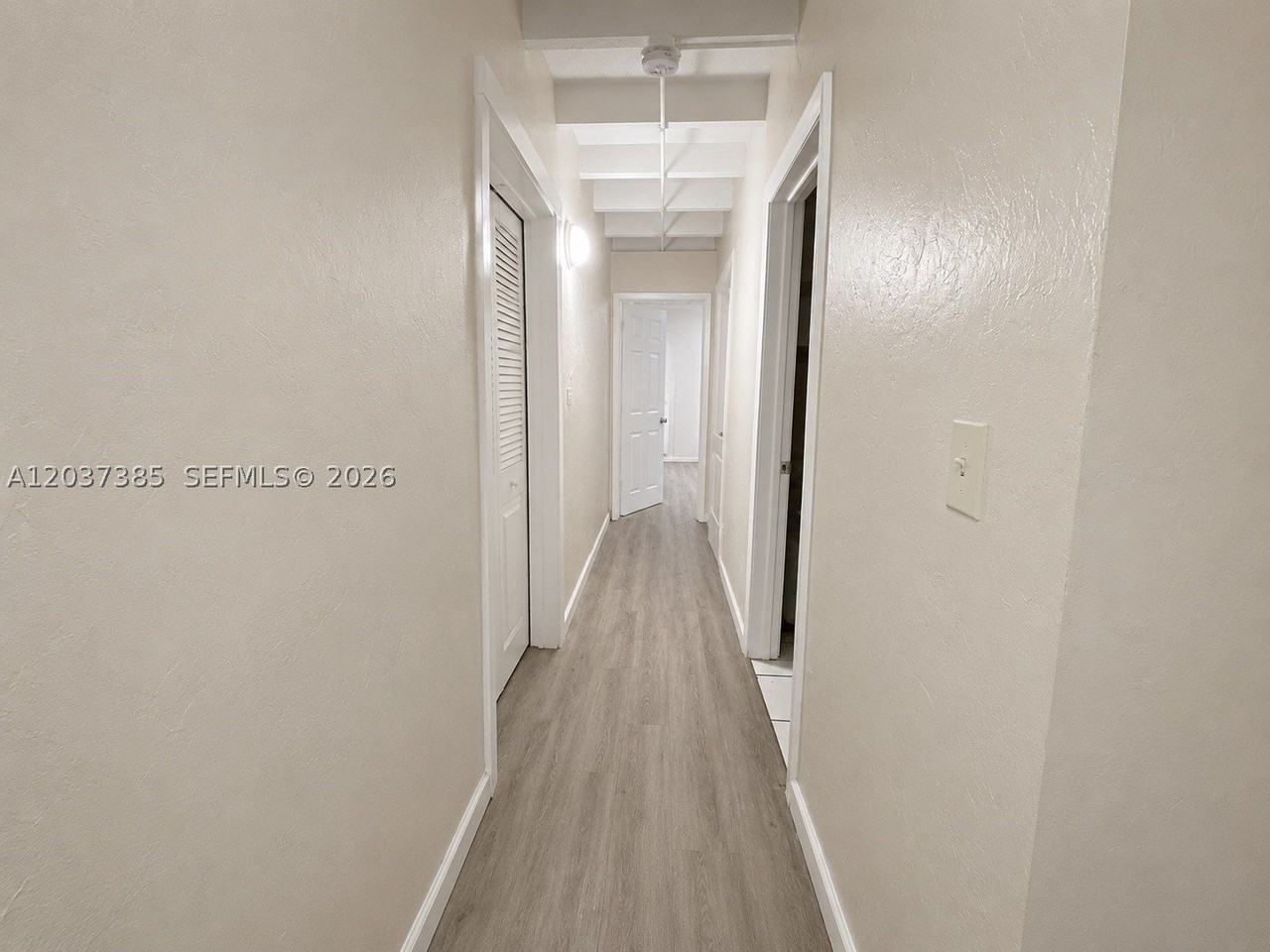 614 Sw 10th Ave #2 - Photo 5 of 8