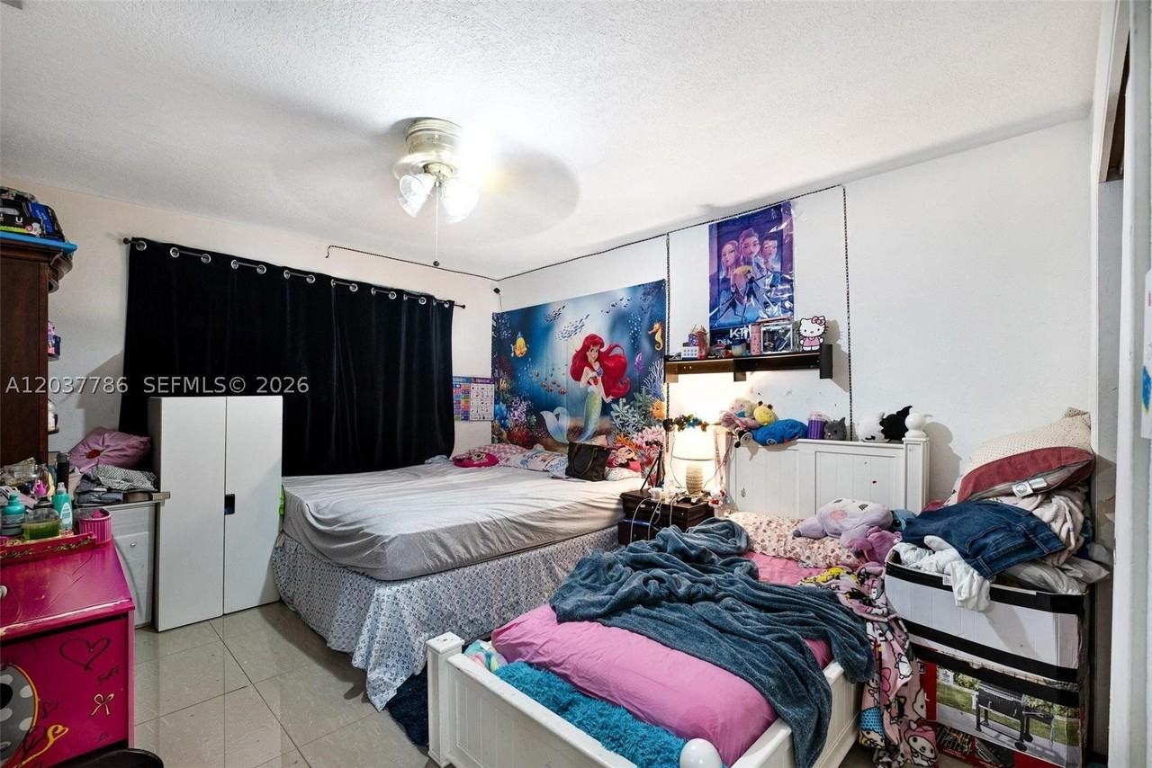 1519 Nw 40th St #1 - Photo 7 of 12