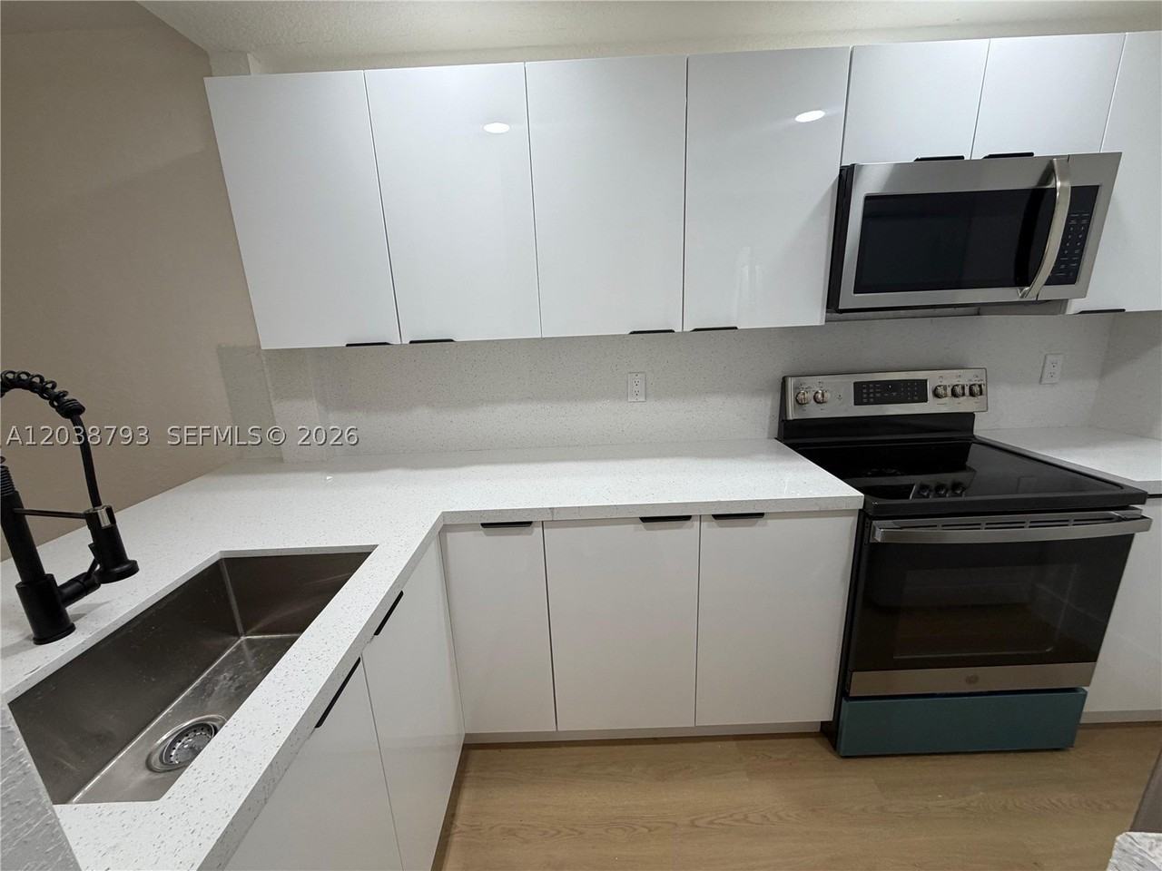 3540 N University Dr #C6 - Photo 2 of 9