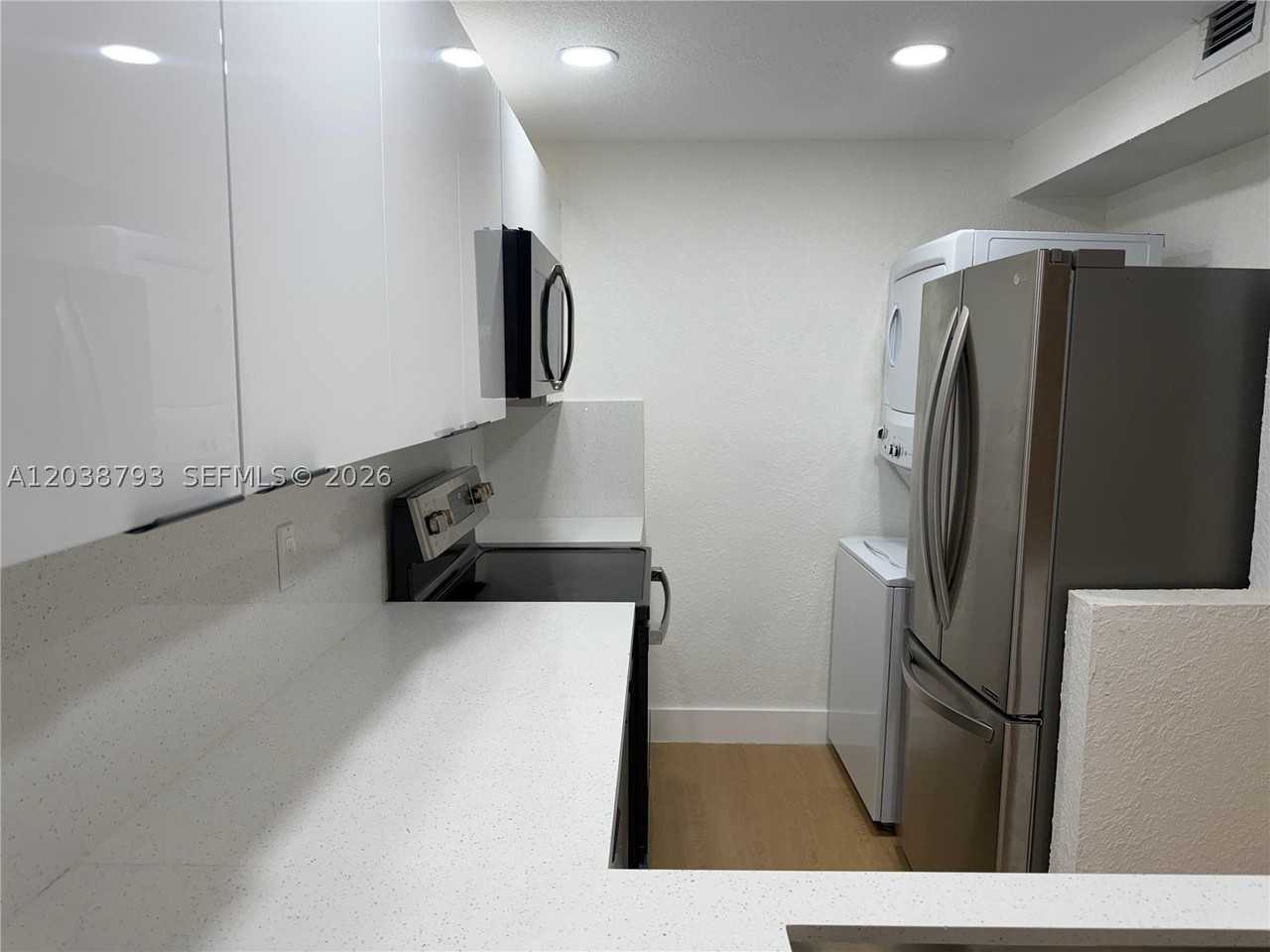 3540 N University Dr #C6 - Photo 3 of 9