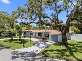 featured image of 6250 Sw 62nd Pl