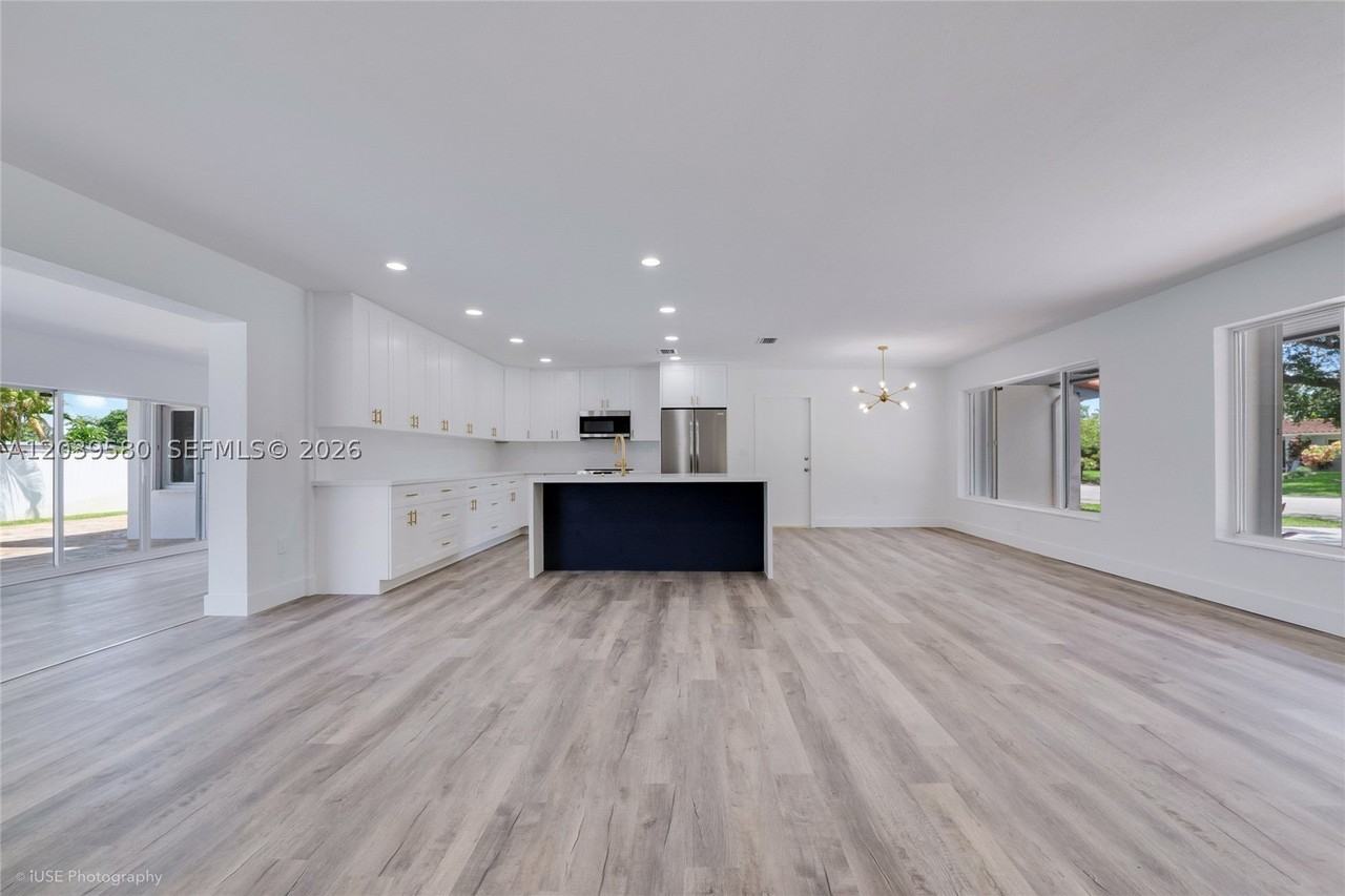 6250 Sw 62nd Pl - Photo 4 of 26
