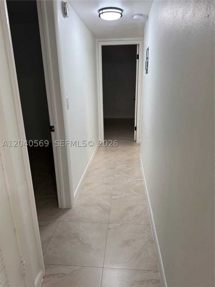 1025 Sw 6th Ave #2 - Photo 5 of 11