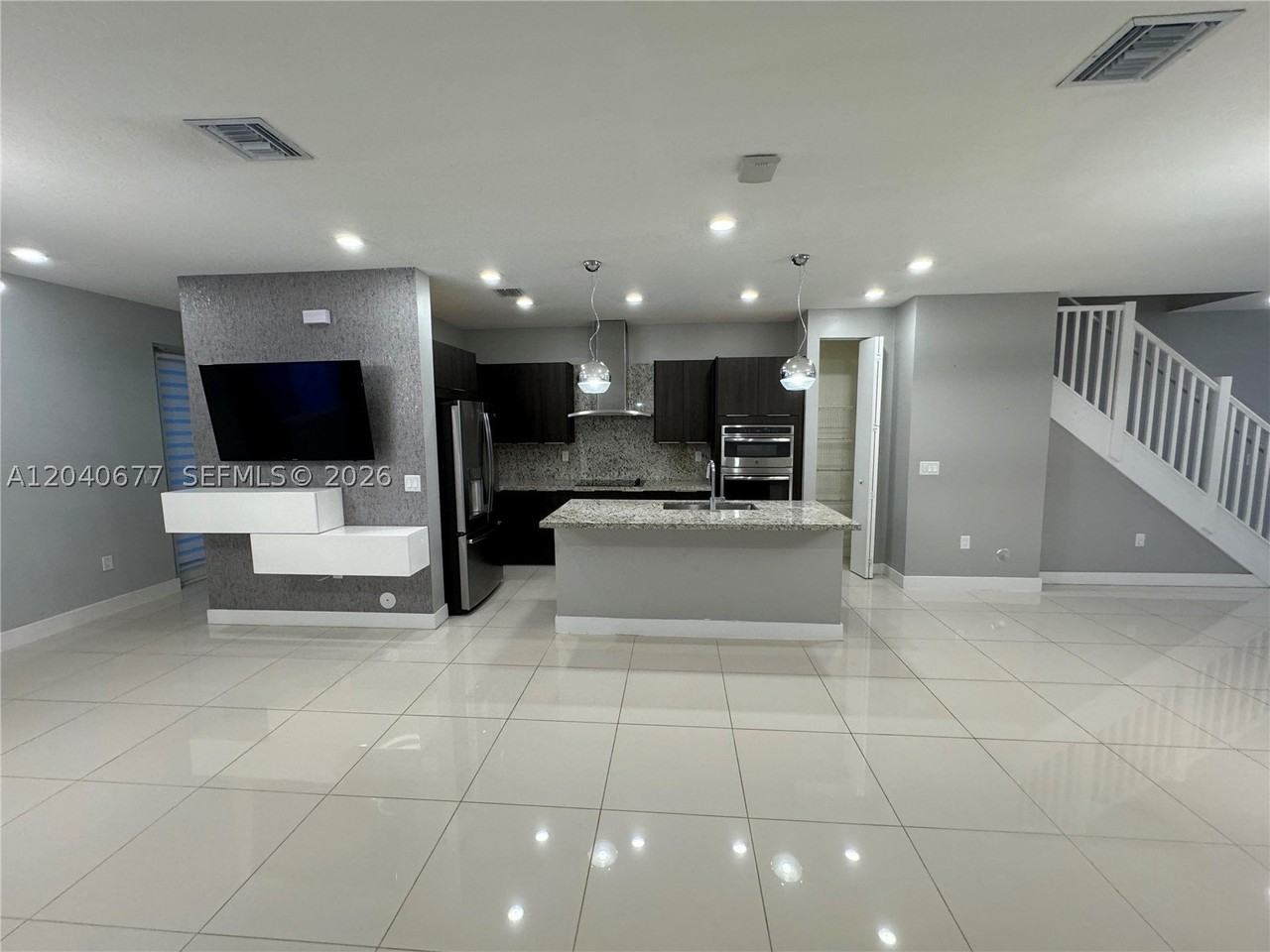 10421 Nw 66th St #10421 - Photo 7 of 33