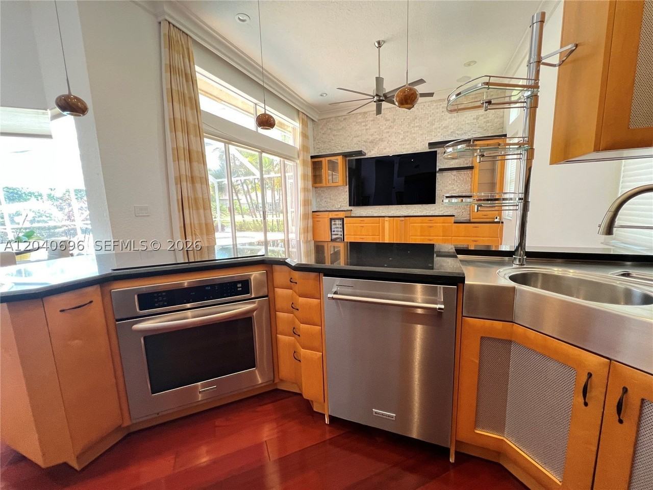 4324 Nw 65th Ter - Photo 7 of 50