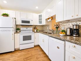 300 Ne 12th Ave #606 - Photo 1 of 1
