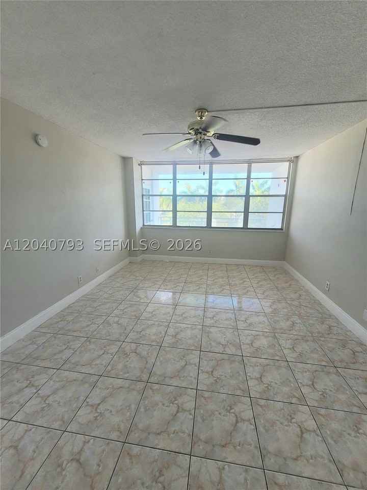 2025 Ne 164th St #319 - Photo 3 of 12