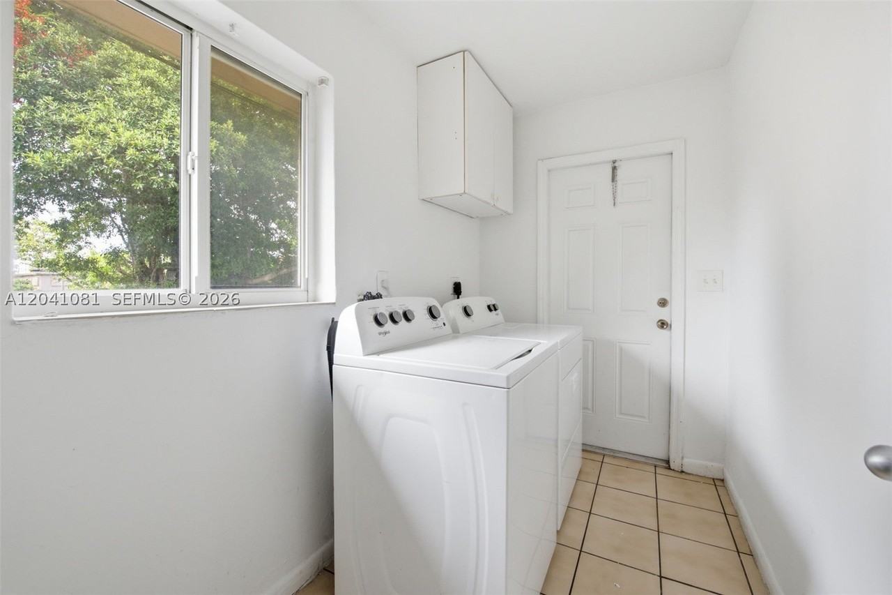 7521 Nw 1st Ave #7523 - Photo 5 of 15