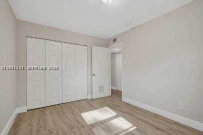 429 Nw 9th Ave #3 - Photo 3 of 17
