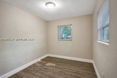 429 Nw 9th Ave #3 - Photo 6 of 17
