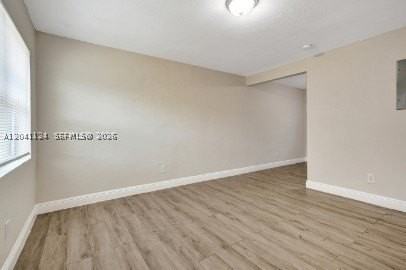429 Nw 9th Ave #3 - Photo 7 of 17