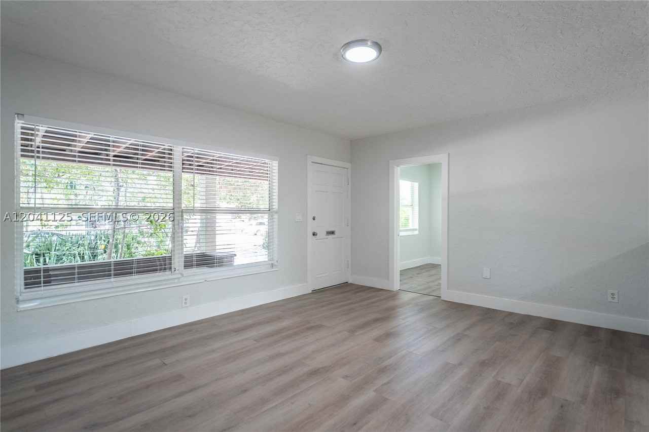 1691 Ne 143rd St #0 - Photo 5 of 36