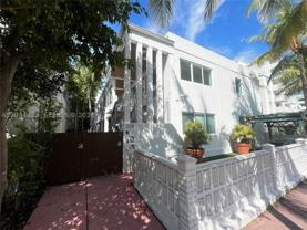 220 Collins Ave #3B - Photo 1 of 1
