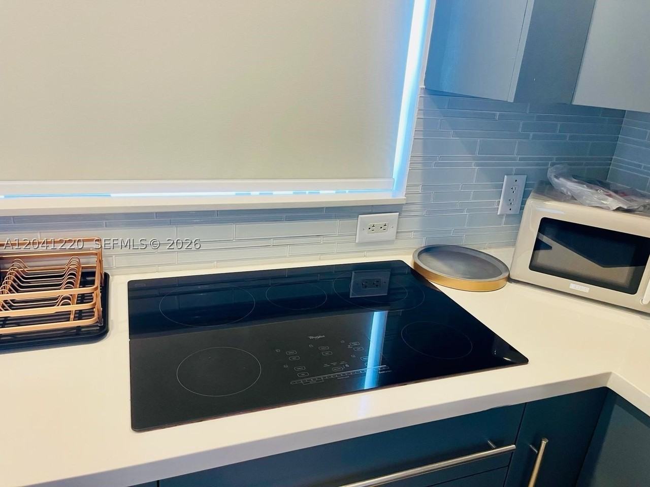 338 Roosevelt St #1001 - Photo 5 of 11